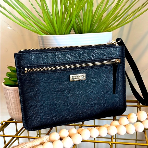 kate spade Handbags - Mother's day sale! Kate Spade Black Wristlet